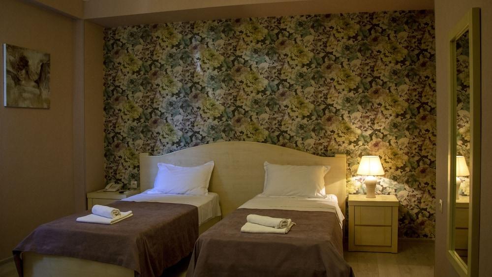 Hotel New Metekhi Тбілісі Екстер'єр фото