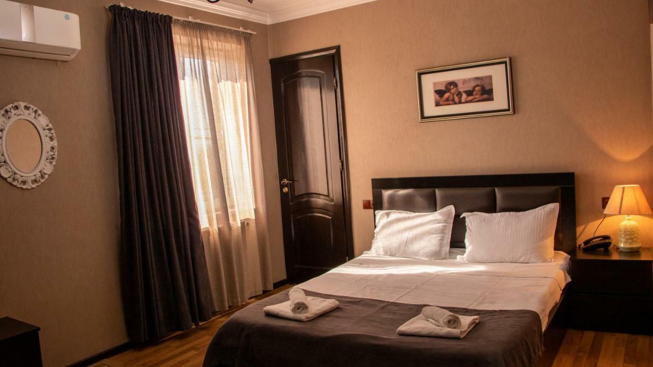 Hotel New Metekhi Тбілісі Екстер'єр фото