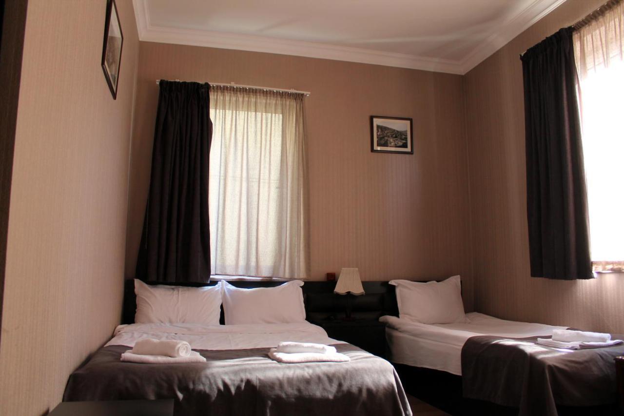 Hotel New Metekhi Тбілісі Екстер'єр фото